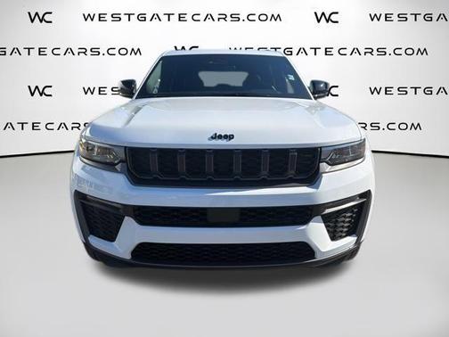 Bright White Clearcoat 2026 Jeep Grand Cherokee Limited