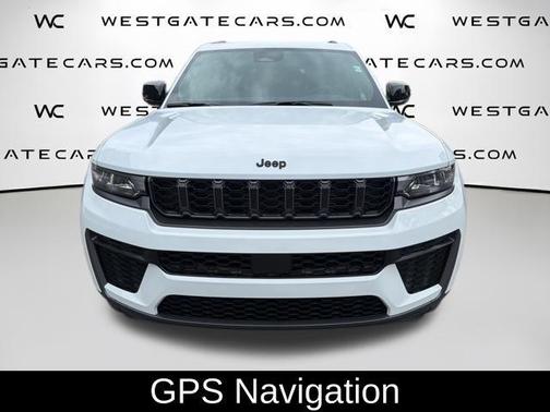 Bright White Clearcoat 2026 Jeep Grand Cherokee L Laredo