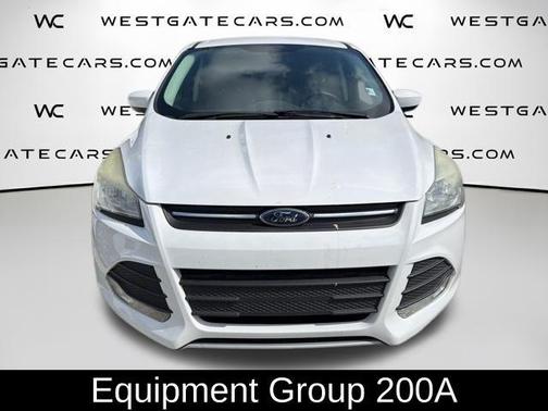 Oxford White 2016 Ford Escape SE