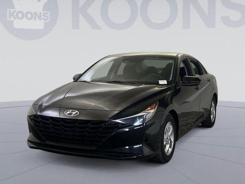 2023 Hyundai ELANTRA SE