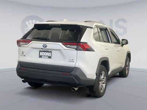 2024 Toyota RAV4 Hybrid XLE