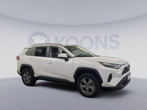 2024 Toyota RAV4 Hybrid XLE