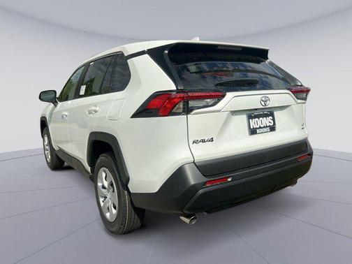 2025 Toyota RAV4 LE