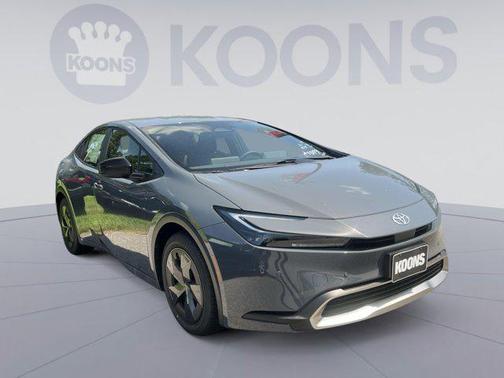2025 Toyota Prius Plug-In Hybrid SE