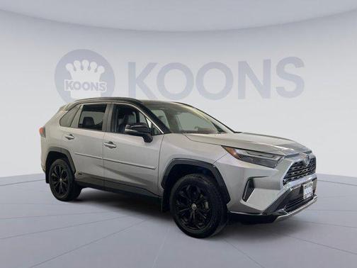 2022 Toyota RAV4 Hybrid SE