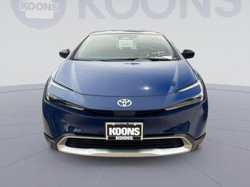 2025 Toyota Prius L