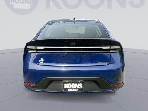 2025 Toyota Prius L
