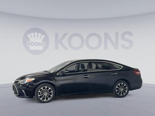 2018 Toyota Avalon XLE
