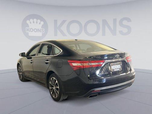2018 Toyota Avalon XLE