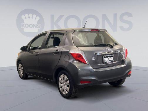 2013 Toyota Yaris LE