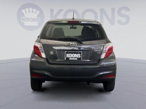 2013 Toyota Yaris LE
