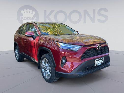 2025 Toyota RAV4 XLE Premium