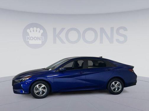 2023 Hyundai ELANTRA SE