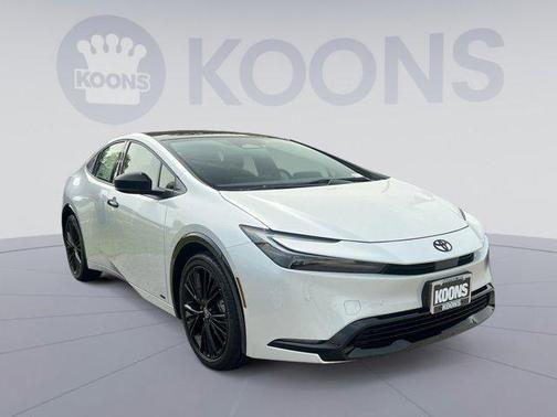 2025 Toyota Prius L