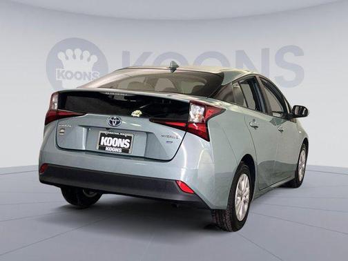 2019 Toyota Prius L