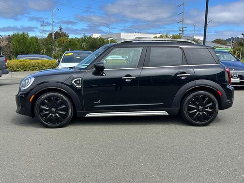 Midnight Black 2024 MINI Countryman Cooper S ALL4