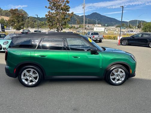 British Racing Green 2025 MINI Countryman Signature Plus