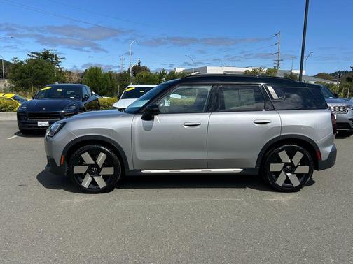 Silver 2025 MINI Countryman S