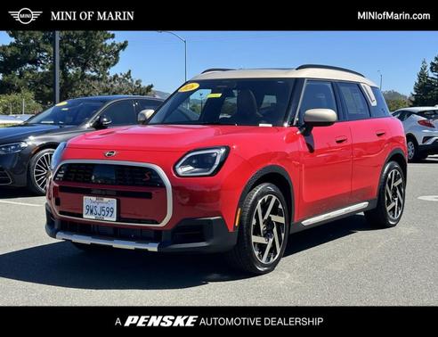 Chili Pepper Red 2026 MINI Countryman S
