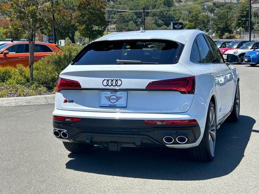 Glacier White Metallic 2023 Audi SQ5 3.0T Premium Plus
