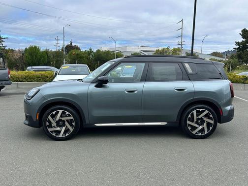 Smoke Green 2027 MINI Countryman Cooper S