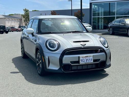 Silver 2024 MINI Hardtop Cooper S