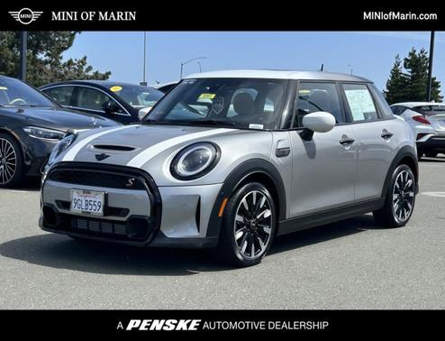 Silver 2024 MINI Hardtop Cooper S