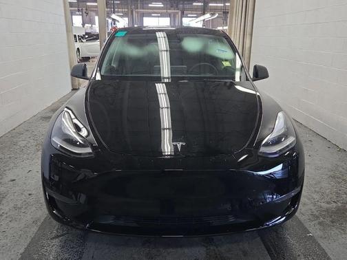 Black 2022 Tesla Model Y Performance