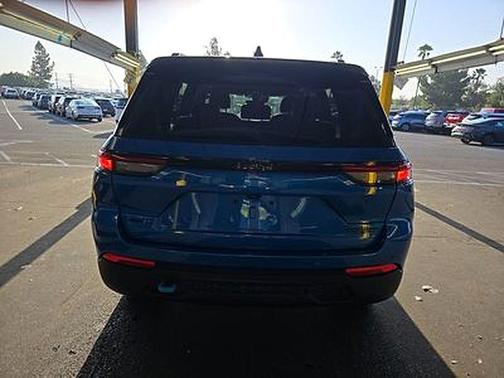 Hydro Blue Pearlcoat 2023 Jeep Grand Cherokee 4xe Trailhawk