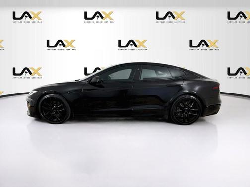 Black 2022 Tesla Model S Plaid