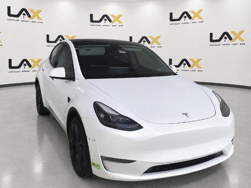 White 2022 Tesla Model Y Performance