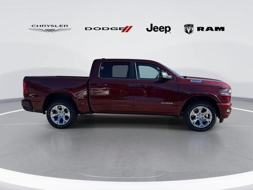 Delmonico Red Pearlcoat 2026 RAM 1500 Big Horn/Lone Star