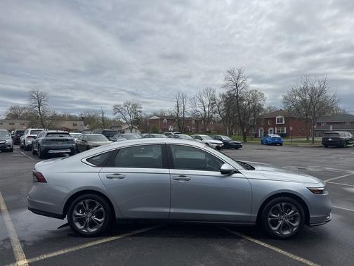 Solar Silver Metallic 2024 Honda Accord