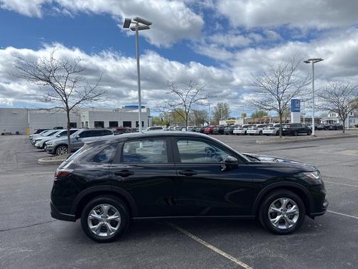 Crystal Black Pearl 2024 Honda HR-V