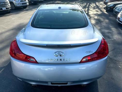 2010 INFINITI G37x Base