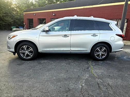 2017 INFINITI QX60 Base