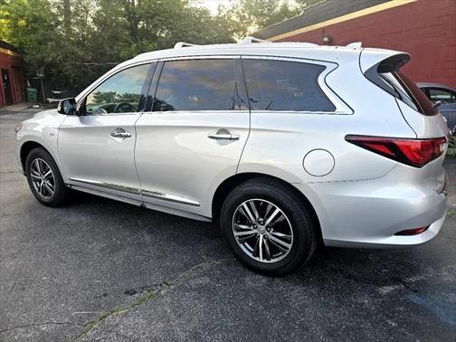 2017 INFINITI QX60 Base