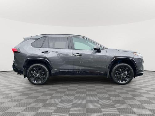2023 Toyota RAV4 Hybrid SE