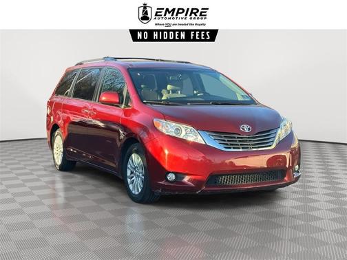 2017 Toyota Sienna XLE