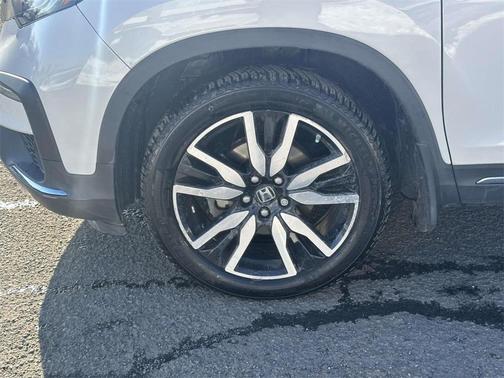 2021 Honda Pilot Touring 7-Passenger