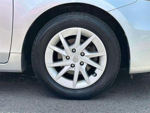 2014 Toyota Prius v Three