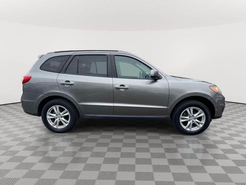 Mineral Gray 2011 Hyundai SANTA FE SE