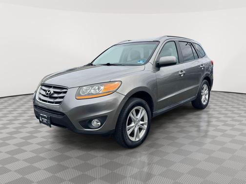 Mineral Gray 2011 Hyundai SANTA FE SE