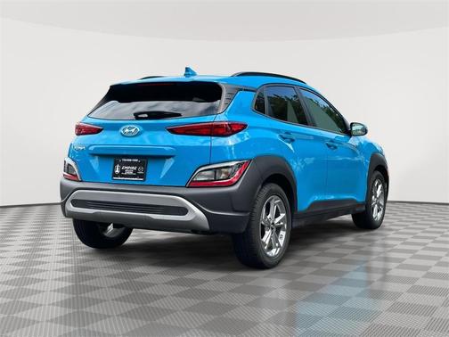 2022 Hyundai KONA SEL