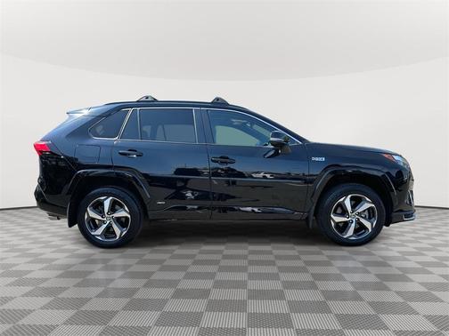 2022 Toyota RAV4 Prime SE