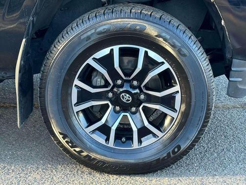 Midnight Black Metallic 2022 Toyota Tacoma SR