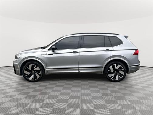 2021 Volkswagen Tiguan 2.0T SE R-Line Black