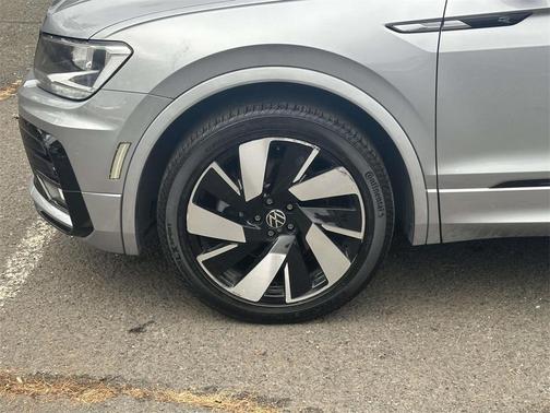 2021 Volkswagen Tiguan 2.0T SE R-Line Black