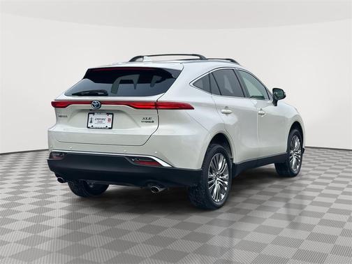 2022 Toyota Venza XLE