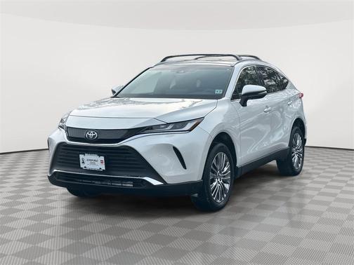 2022 Toyota Venza XLE